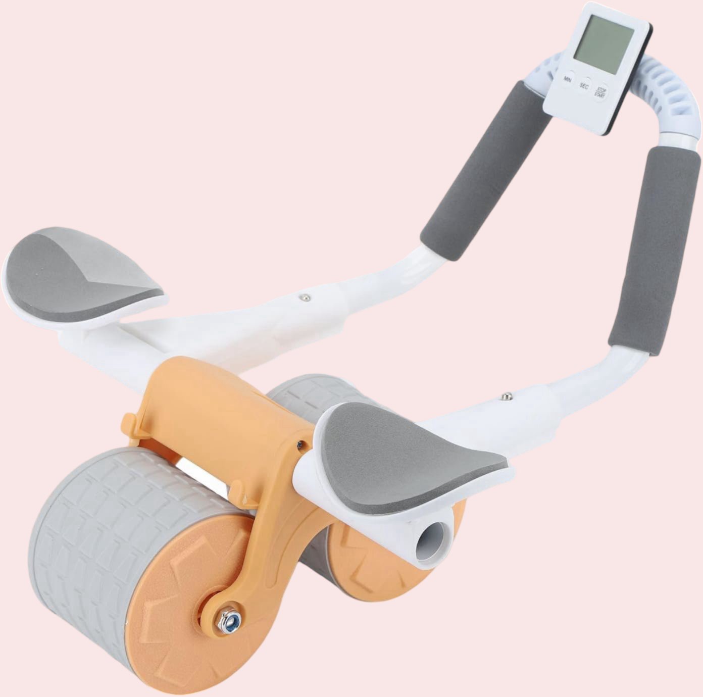 Dispositif de musculation abdominale composé d’une structure en plastique orange renforcée avec deux roues larges texturées et une barre centrale reliée à deux poignées en mousse grise antidérapante. Un petit écran numérique intégré au-dessus de la barre