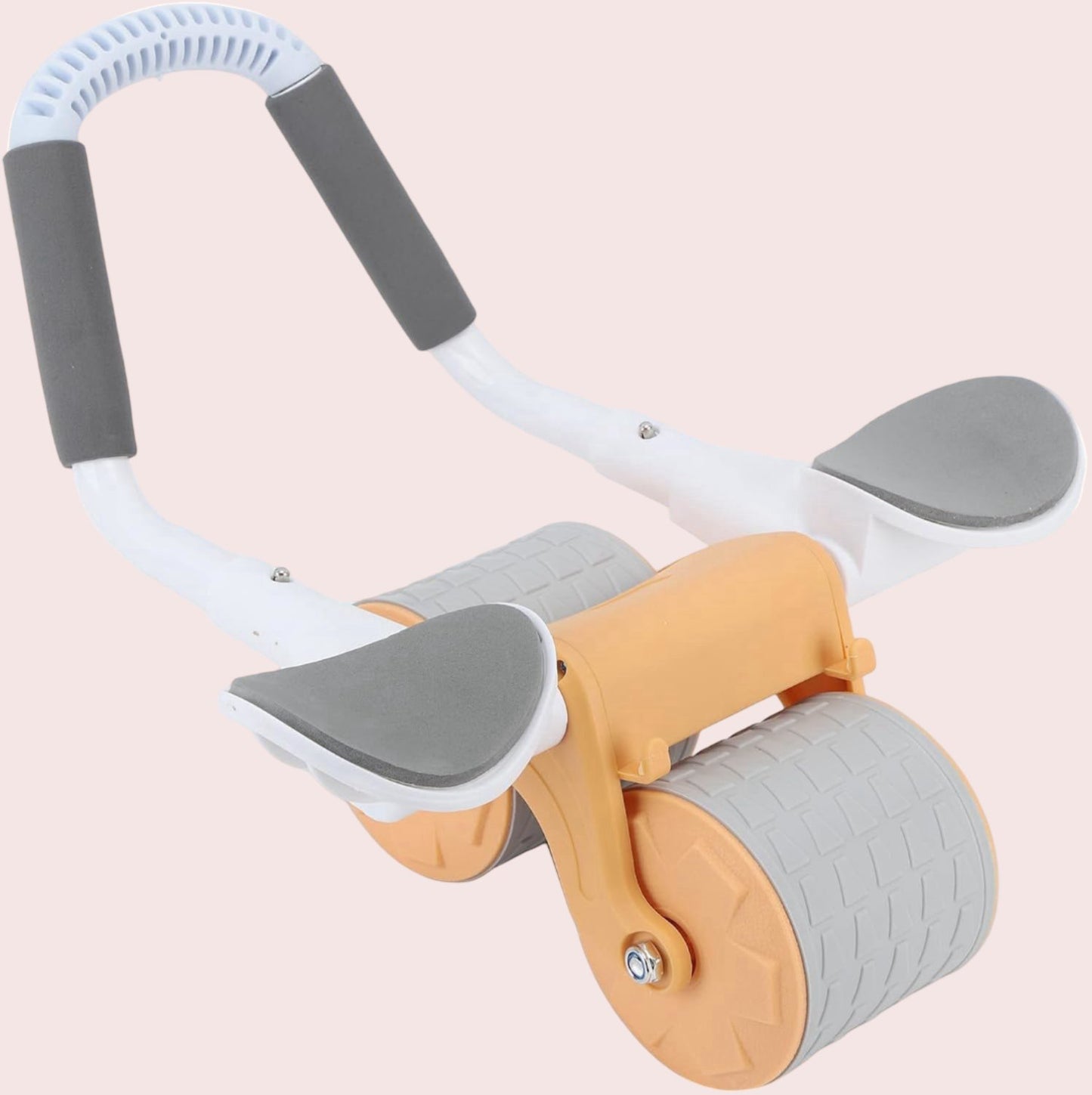 Appareil d’entraînement abdominal de couleur orange comprenant une structure solide avec deux roues grandes et épaisses. Un support central relie à deux poignées recouvertes d’une mousse grise texturée. Le design est similaire à la version avec écran numé